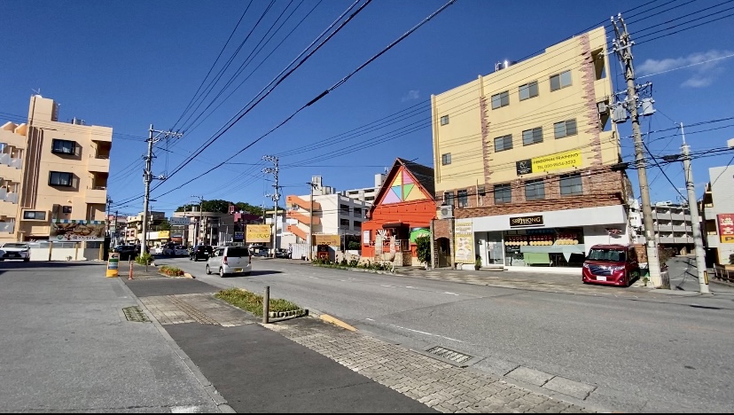 沖縄県浦添市内間の新ハプニングバーピンク（2026年6月オープン）周辺の様子